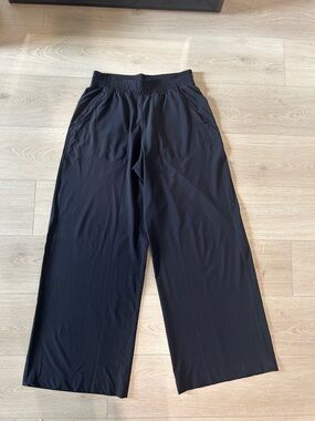 Lululemon Swift Wide-Leg Pant